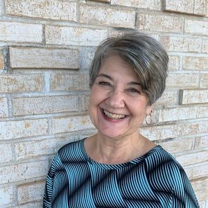 Meet your Posher, Debra